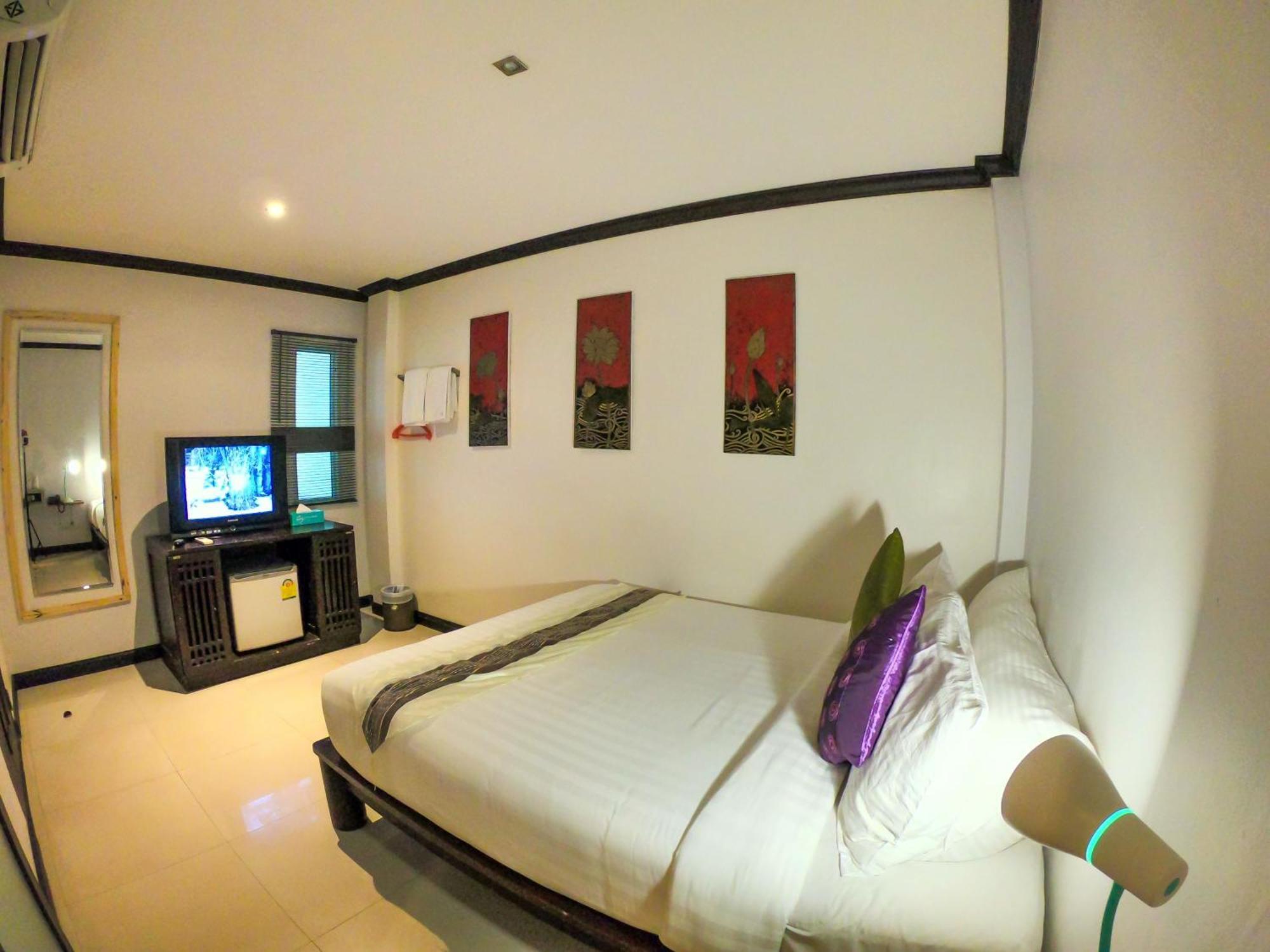 Queen Boutique Hotel Chaweng Exterior photo